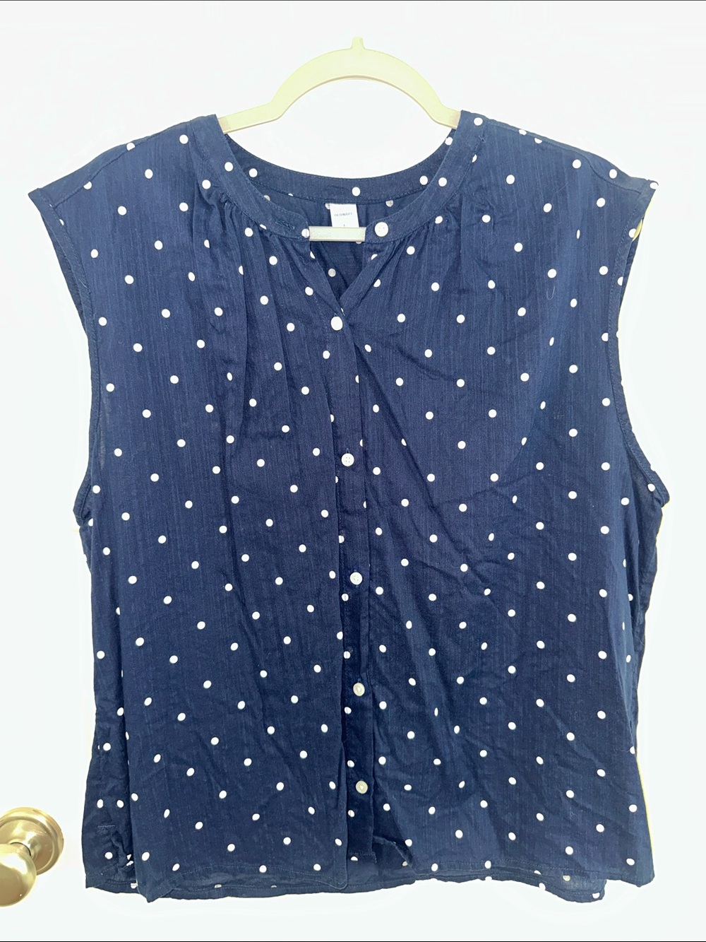 Old Navy Navy and White Polka Dot Sleeveless Button-Front Blouse